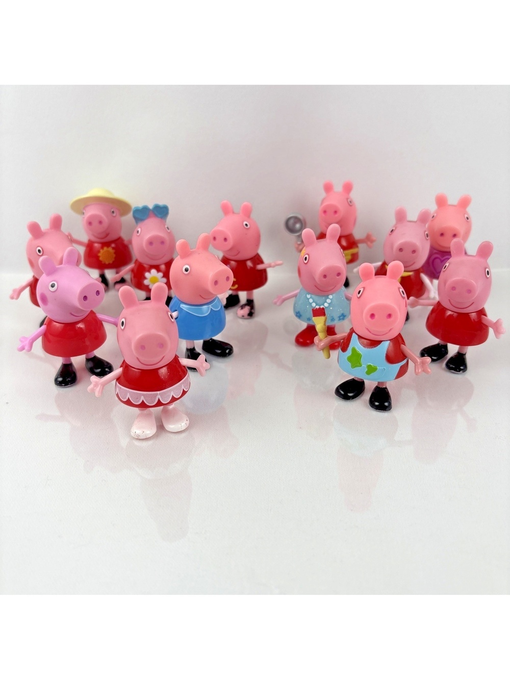 Jazware Peppa Pig Figure Lot Various Peppa Pigs Hat Paintbrush Sunglasses Scoop